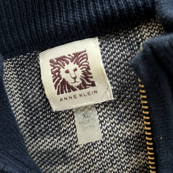 Short sleeve zip up sweater - Picture 4 of 6